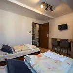 Orlik Kielkowice Ul Turystyczna 132 Sala &noclegi *