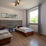 Orlik Kielkowice Ul Turystyczna 132 Sala &noclegi *