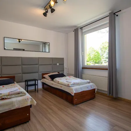 Orlik Kielkowice Sala &noclegi *