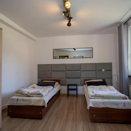 Orlik Kielkowice Ul Turystyczna 132 Sala &noclegi * Ogrodzieniec