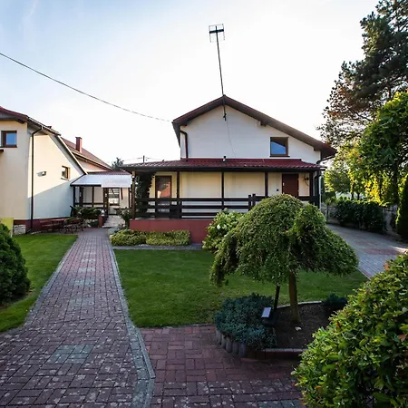 Orlik Kielkowice Sala &noclegi * Ogrodzieniec