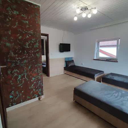Orlik Kiełkowice Ul Turystyczna 132 Sala &noclegi