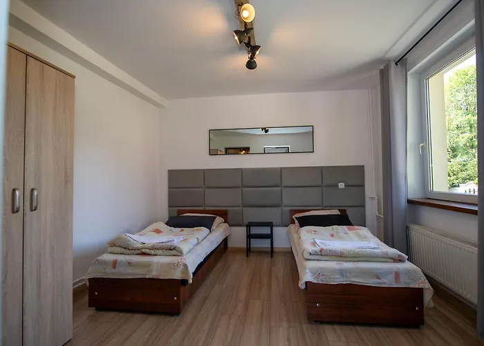 Orlik Kielkowice Ul Turystyczna 132 Sala &noclegi * Ogrodzieniec