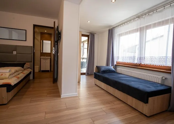 Orlik Kielkowice Ul Turystyczna 132 Sala &noclegi Farm stay *